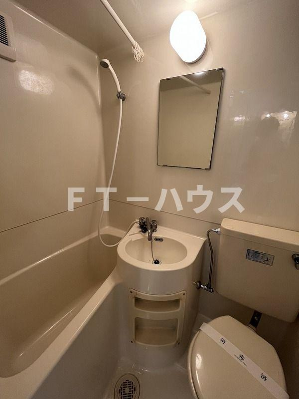 ジュネパレス津田沼第3の浴室