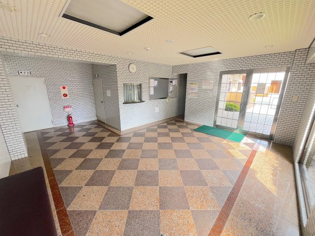 スカイハイツ波多江のエントランス