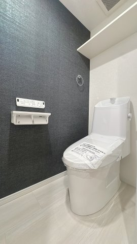 【トイレ】 | シティライフ野間レイクビュー☆仲介手数料半額☆ | 手洗い一体型のトイレは節水効果があり、環境にもお財布にも優しい人気のタイプです。もちろんウォシュレット機能も完備しています。