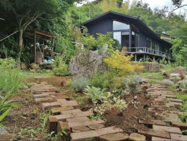 オーシャンビュー！高台の閑静な住宅地にある相模湾が一望できる住宅の外観