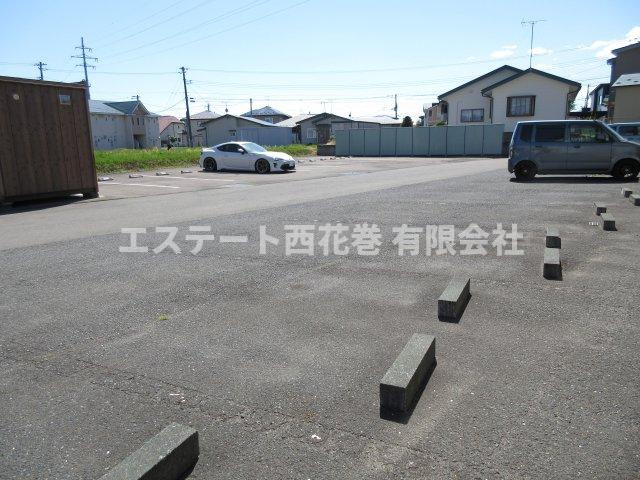 グレイス桜台の駐車場