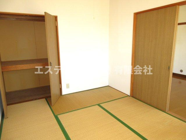 グレイス桜台の和室|和室に収納があります