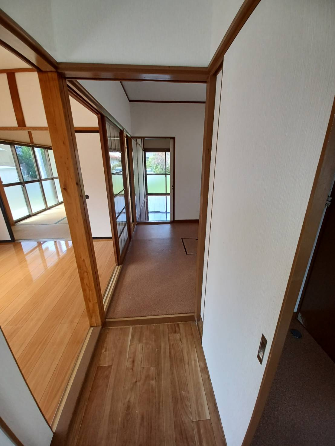 みどり宅建寺前貸家の内装