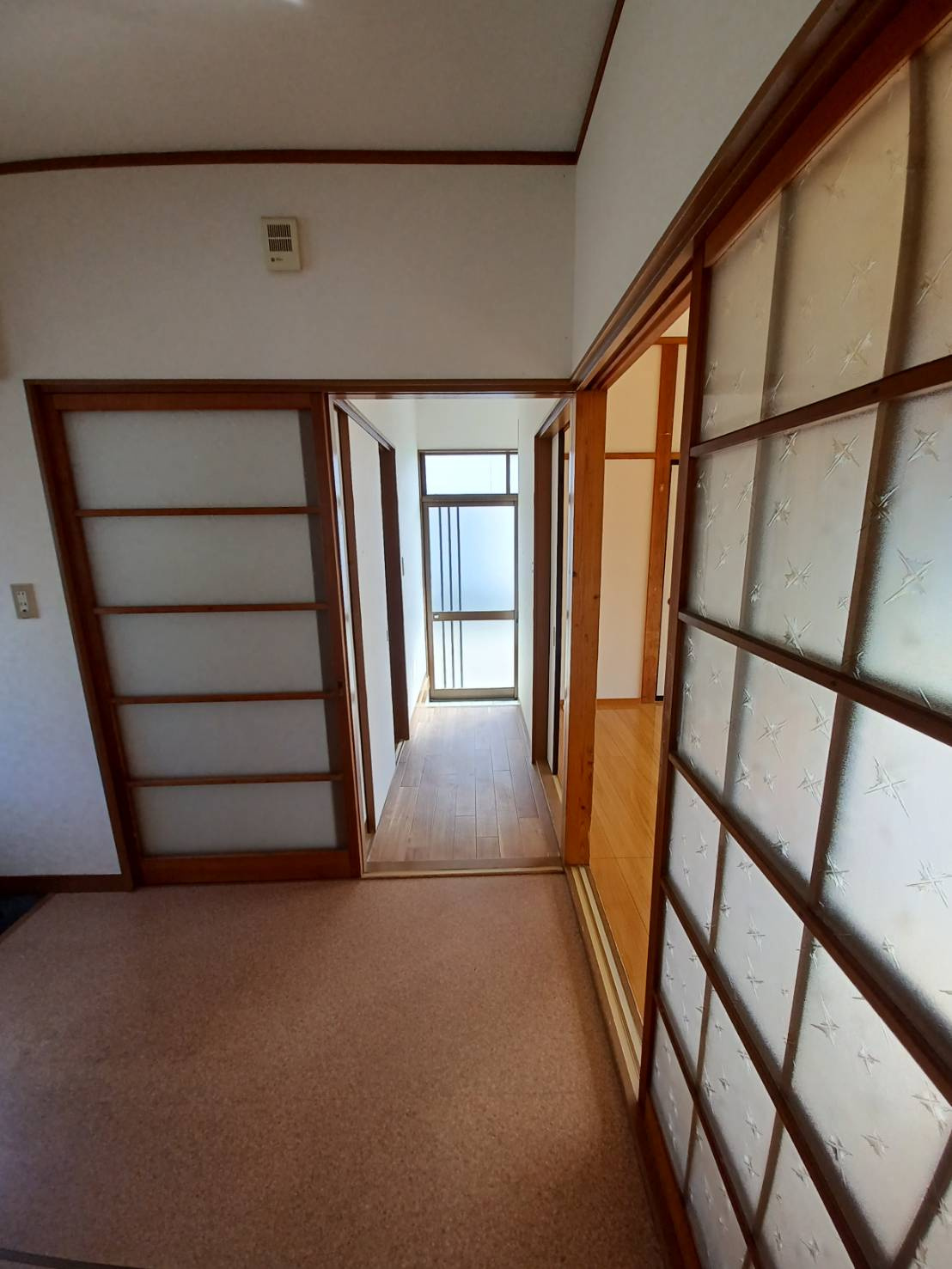 みどり宅建寺前貸家の内装