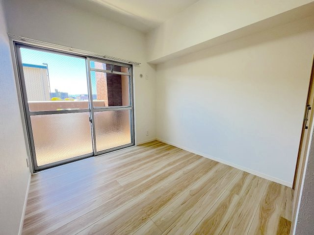 三愛シティライフ箱崎12の洋室