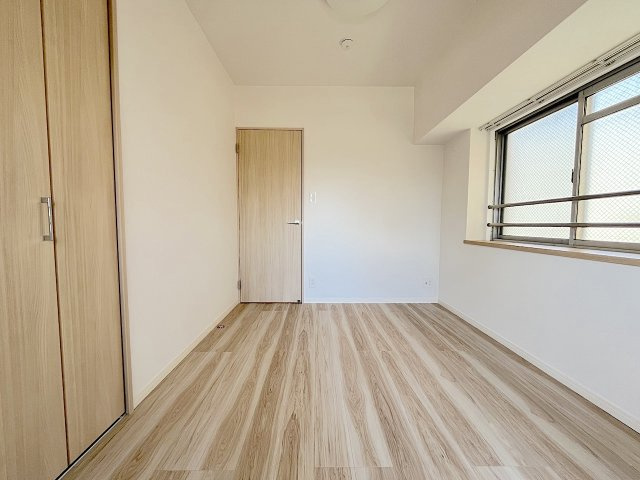 三愛シティライフ箱崎12の洋室