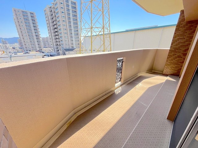 三愛シティライフ箱崎12のバルコニー