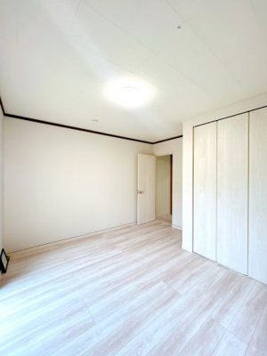 【洋室】 | 鳥取市美萩野３丁目中古戸建て