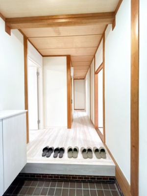 【玄関】 | 鳥取市美萩野３丁目中古戸建て