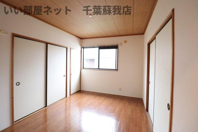 コンフォールＡの洋室|広々とした洋室です