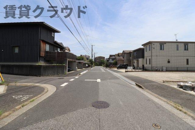 コンフォールＡの周辺