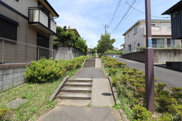 コンフォールＡの周辺