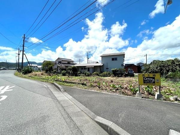 里　土地の前面道路含む現地写真