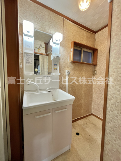 【和室】 | 磐田市見付河原町　中古住宅 | 柔らかい畳が心地よい和室