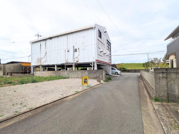 今津留　土地の前面道路含む現地写真|前面道路を含む現地写真