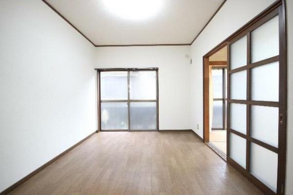 椎迫　中古戸建の洋室