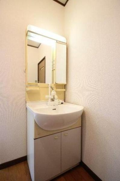 椎迫　中古戸建の独立洗面台