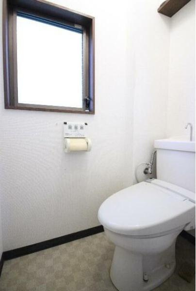 椎迫　中古戸建のトイレ