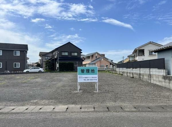 坂ノ市南3丁目　住宅用地の前面道路含む現地写真