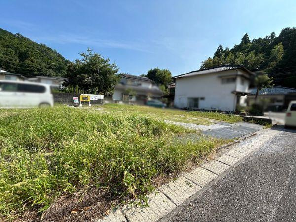 臼杵市海添　土地の前面道路含む現地写真|前面道路左側から現地にむけての写真