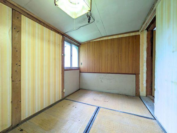 臼杵市大字望月　中古住宅(2棟)の和室|2階和室