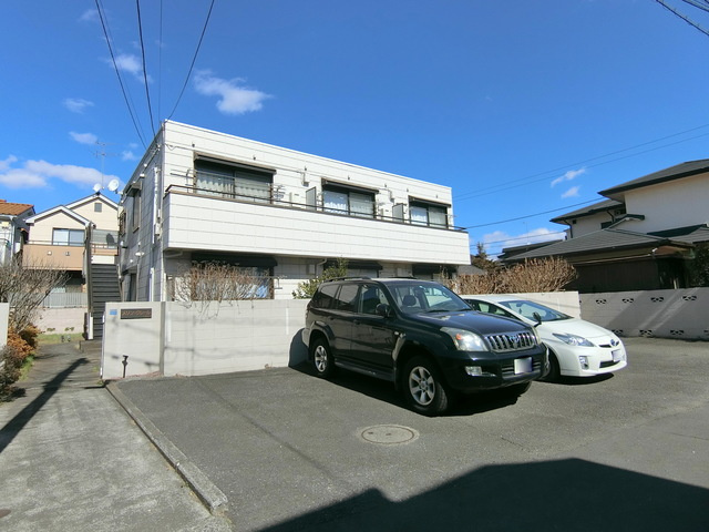 メゾンクレールの駐車場|★敷地内駐車場あります★