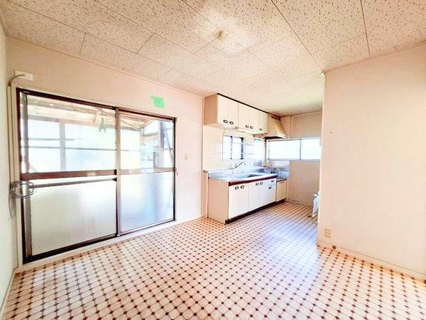 政所　中古戸建の洋室|6.5帖のダイニングキッチン