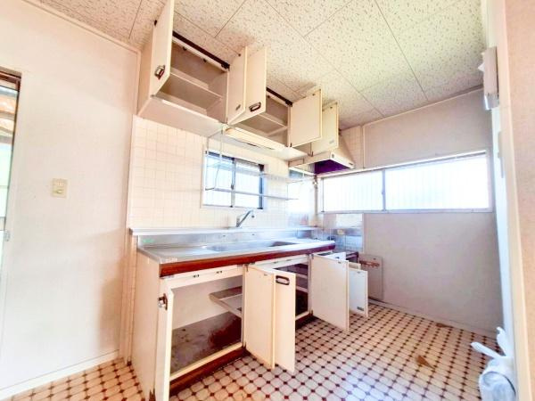 政所　中古戸建のキッチン|6.5帖のダイニングキッチン