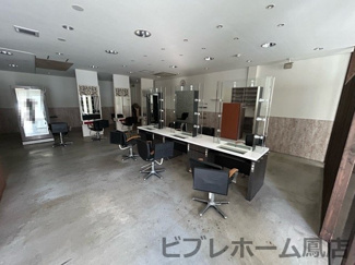 【内装】 | 長曽根町店舗