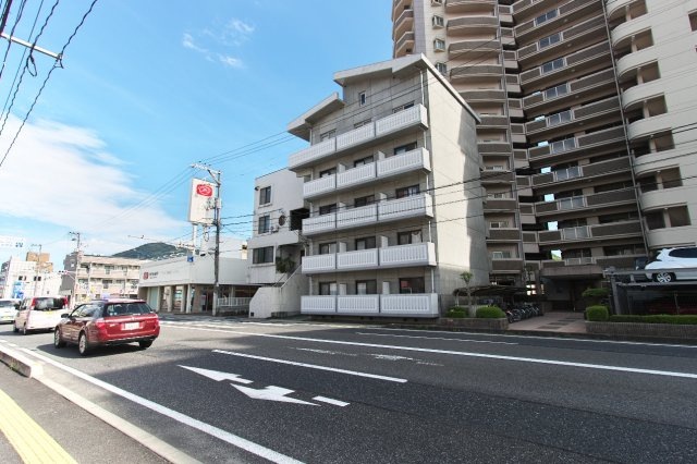 呉市広中町の賃貸マンションの周辺
