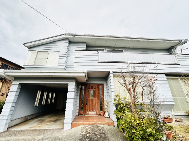 中郡大磯町生沢　湘栄建設施工大型中古住宅