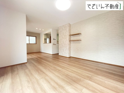 【居間・リビング】 | ワイウッドコート熊谷市石原第4期 戸建住宅 | ≪3号棟≫
現地(2025年9月撮影)