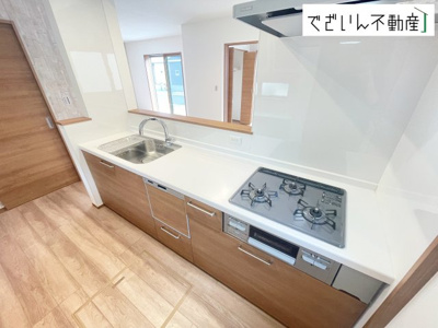 【キッチン】 | ワイウッドコート熊谷市石原第4期  新築住宅 | ≪3号棟≫
現地(2025年9月撮影)