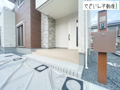 【玄関】 | ワイウッドコート熊谷市石原第4期 戸建住宅 | ≪3号棟≫
現地(2025年9月撮影)