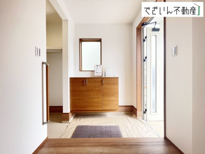 【玄関】 | ワイウッドコート熊谷市石原第4期 戸建住宅 | ≪3号棟≫
現地(2025年9月撮影)