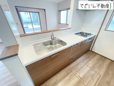 【キッチン】 | ワイウッドコート熊谷市石原第4期 戸建住宅 | ≪3号棟≫
現地(2025年9月撮影)