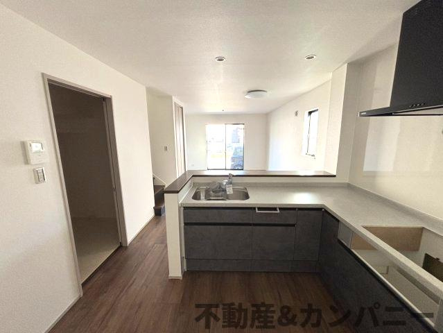 カゾクの家。立地の良いデザイン住宅。の居間・リビング|ゆったりとしたリビングです