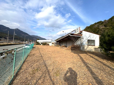 【外観】 | 車庫付事務所　神河町吉冨