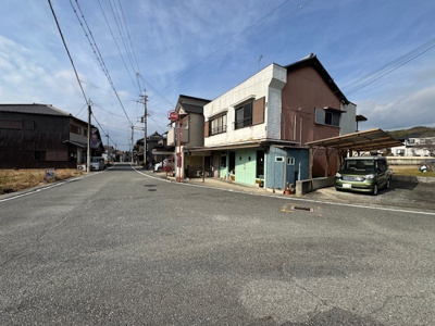 【前面道路含む現地写真】 | オーナーチェンジ　北条町横尾