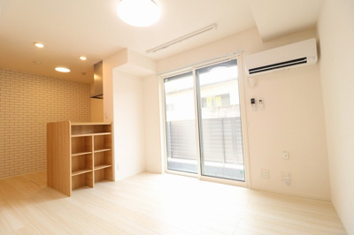 【居間・リビング】 | Ｇｒａｎｄ　ｓｏｌｅｉｌ小倉北 | 【即日案内可能】現地待ち合わせでも対応可能です。お部屋を気に入って頂ければ、当社特別価格をご提示しますので是非ご検討下さい♪