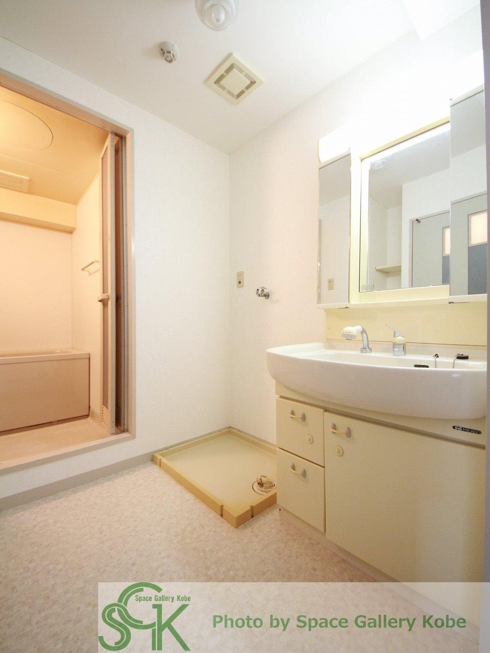 ガーデンハイツ桃山台　弐番館の洗面所|※お部屋により仕様が異なる場合があります。