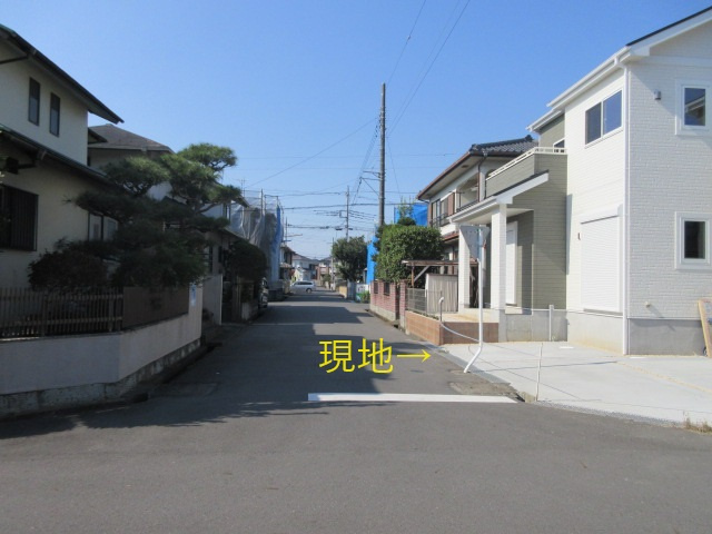 【仲介手数料無料】新築戸建　熊谷市上之1100-95（全1棟）の前面道路含む現地写真