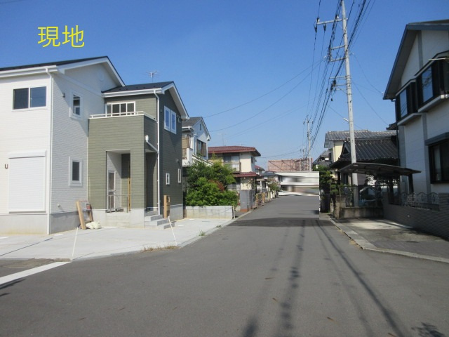 【仲介手数料無料】新築戸建　熊谷市上之1100-95（全1棟）の前面道路含む現地写真