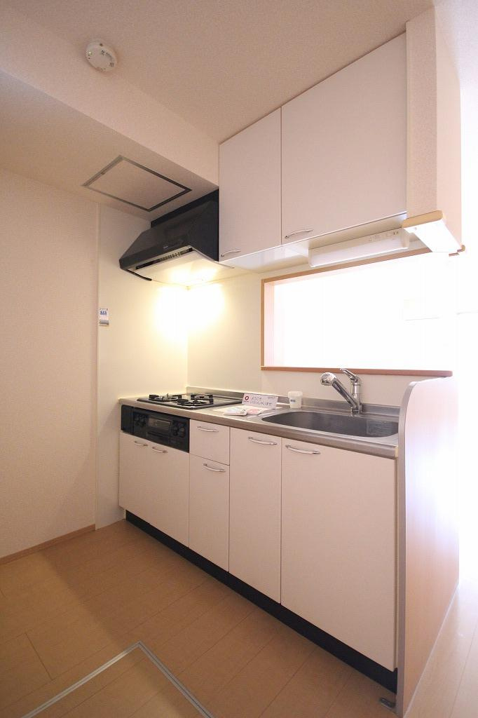 エスポワール西明石のキッチン|※お部屋により仕様が異なる場合があります。