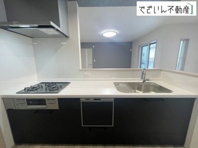 【キッチン】 | ワイウッドコート熊谷市石原第4期  戸建住宅 | ≪7号棟≫
現地(2025年9月撮影)