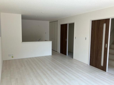 【居間・リビング】 | 名谷町字堂面　新築戸建