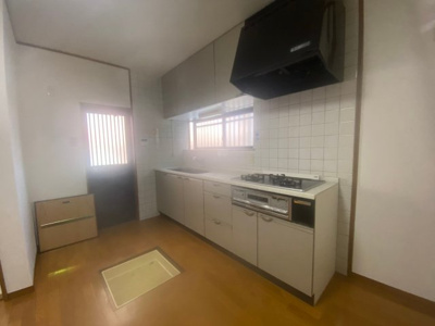 【キッチン】 | 浅香山町３丁　中古戸建 | きれいなキッチンです