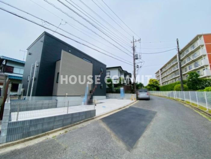 東酒々井４丁目　24-1期　１号棟　新築戸建全１棟の前面道路含む現地写真