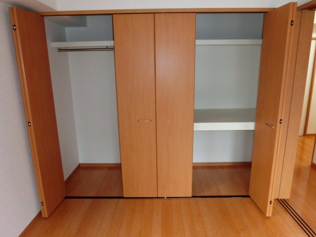 久留米市篠山町の賃貸マンションの収納|同タイプの別室になります。