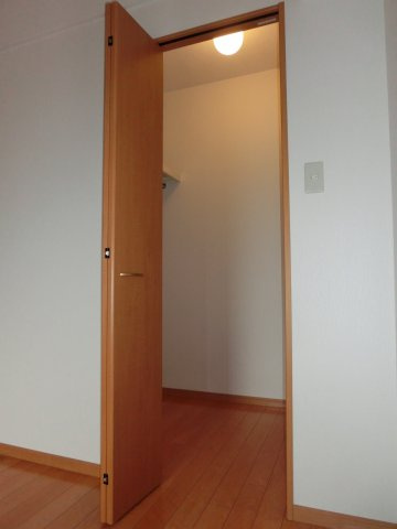 久留米市篠山町の賃貸マンションの内装|同タイプの別室になります。